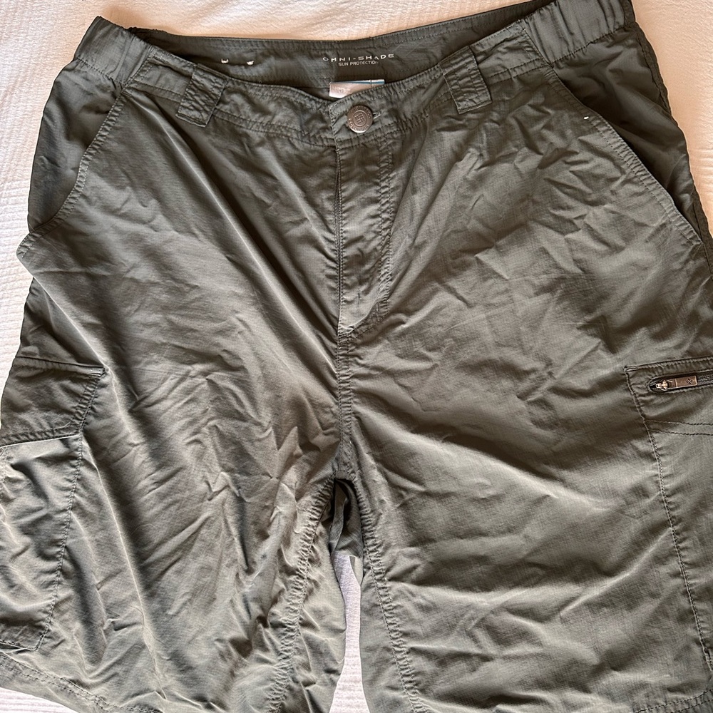 Men’s Columbia hiking shorts
